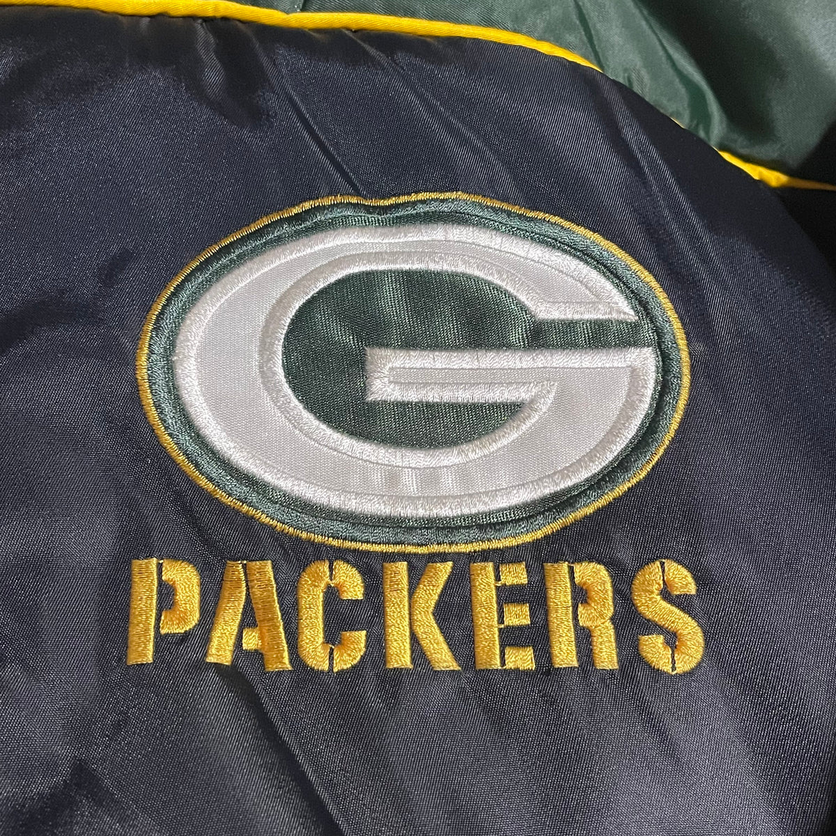 M - Vintage Green Bay Packers Pro Player Puffer Jacket – Twisted Thrift