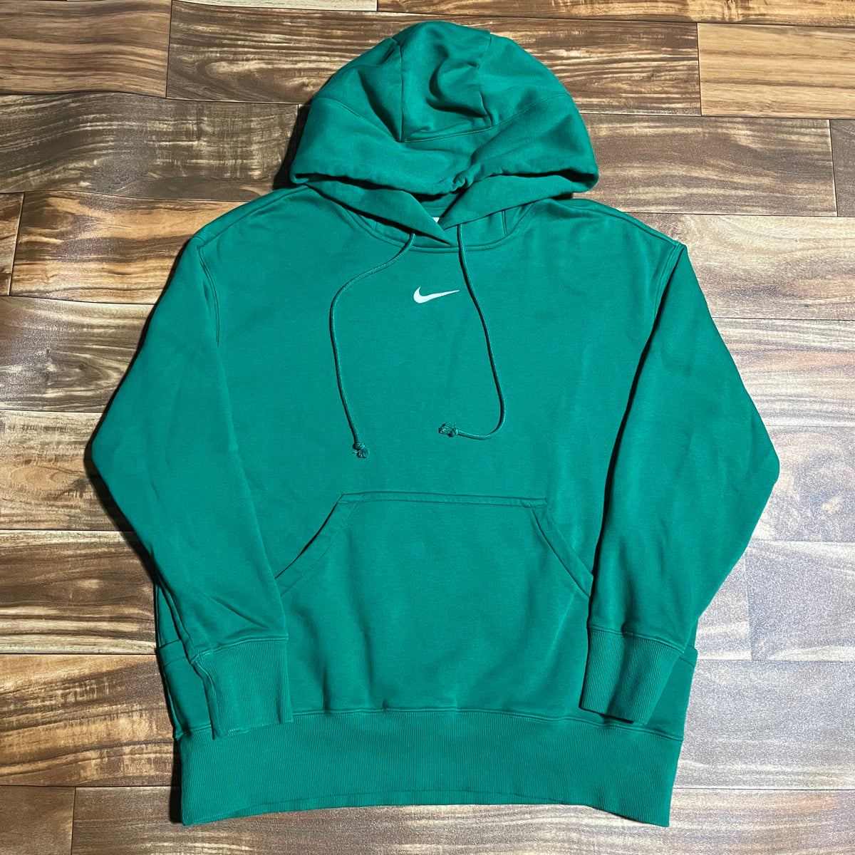 S M Nike Center Swoosh Hoodie Twisted Thrift