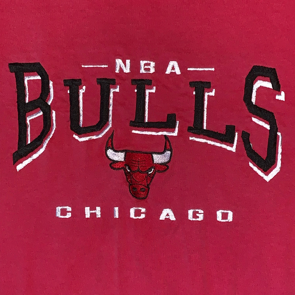 Chicago Bulls Embroidered Sweatshirt - Small – The Vintage Store