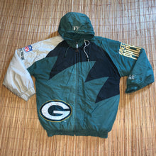 Load image into Gallery viewer, L/XL - Vintage Green Bay Packers Quilted Sharktooth Jacket