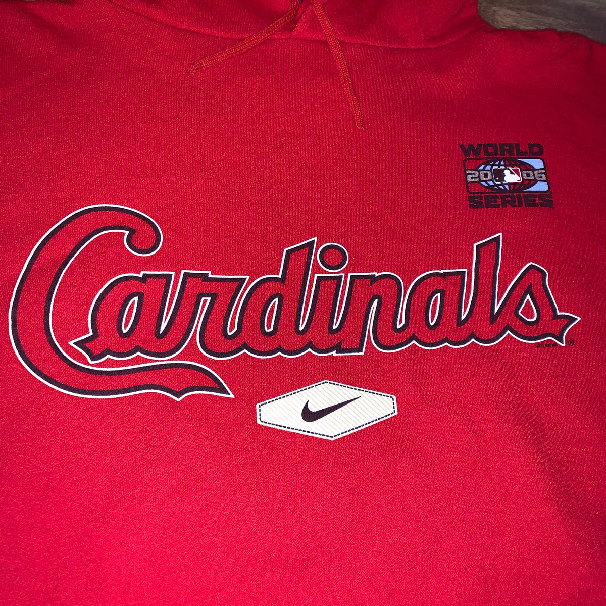 XL - St. Louis Cardinals 2006 World Series Nike Center Swoosh Hoodie –  Twisted Thrift