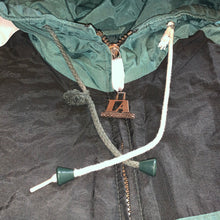 Load image into Gallery viewer, L/XL - Vintage Green Bay Packers Quilted Sharktooth Jacket