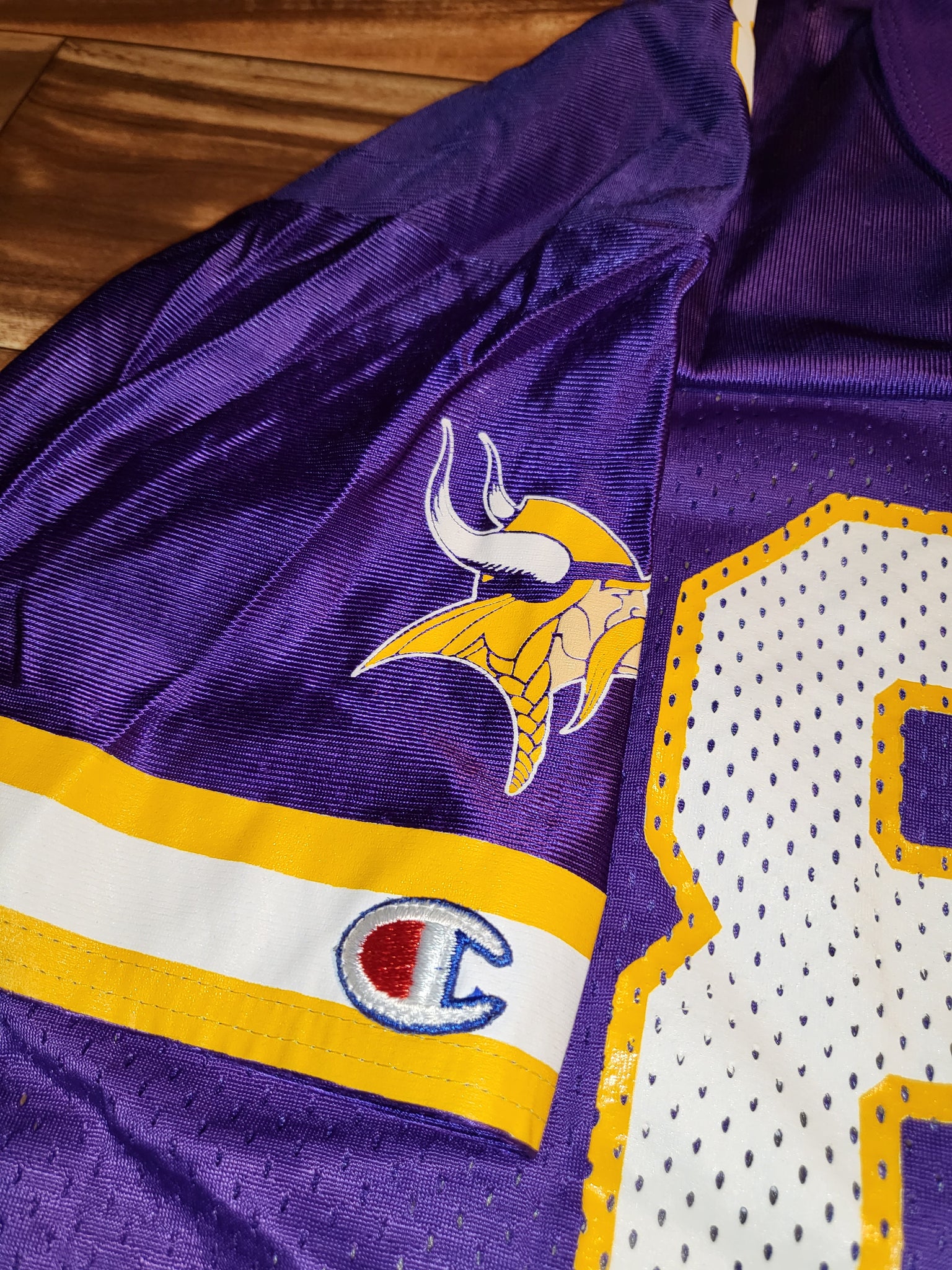 Youth XL - Vintage Randy Moss Minnesota Vikings Champion Sports