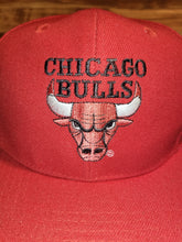 Load image into Gallery viewer, Vintage Rare Chicago Bulls NBA Sports Wool Blend Plain Logo Hat