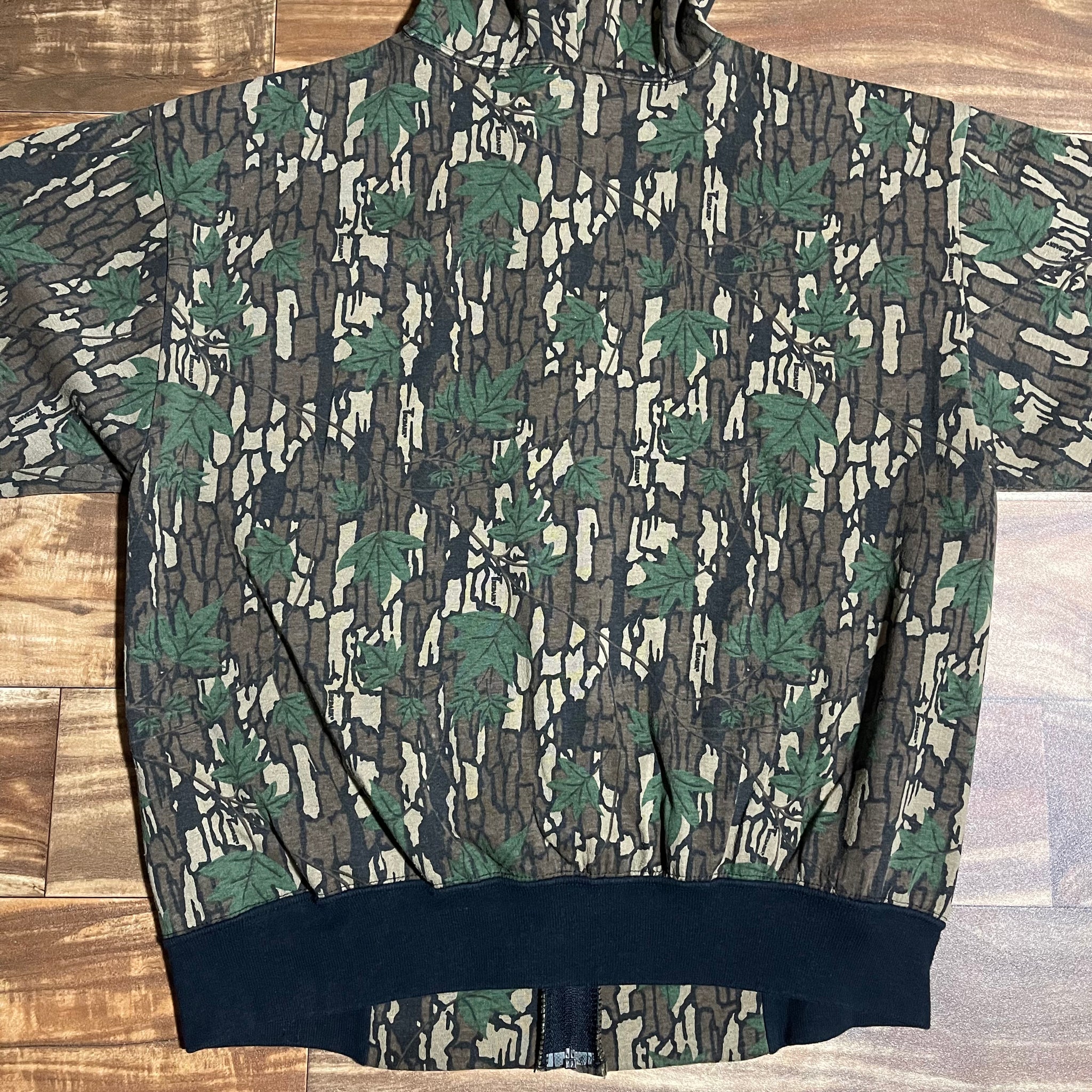 L - Vintage Trebark Camo Thermal Lined Hoodie – Twisted Thrift