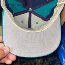 Load image into Gallery viewer, Vintage Seattle Mariners Snapback Hat