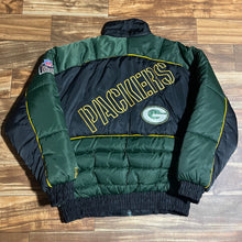 Load image into Gallery viewer, M - Vintage Green Bay Packers Pro Player Puffer Jacket