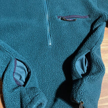 Load image into Gallery viewer, L - Vintage LL Bean Deep Pile Fleece Sweatshirt