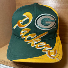 Load image into Gallery viewer, Vintage Green Bay Packers LOGO 7 Script Snapback Hat