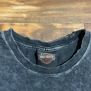 M - Harley Davidson Freedom No Cages Distressed Shirt