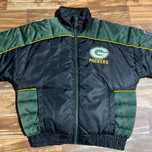 Load image into Gallery viewer, M - Vintage Green Bay Packers Pro Player Puffer Jacket