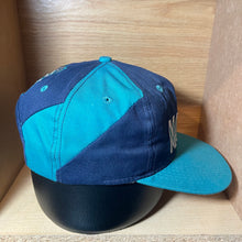 Load image into Gallery viewer, Vintage Seattle Mariners Snapback Hat