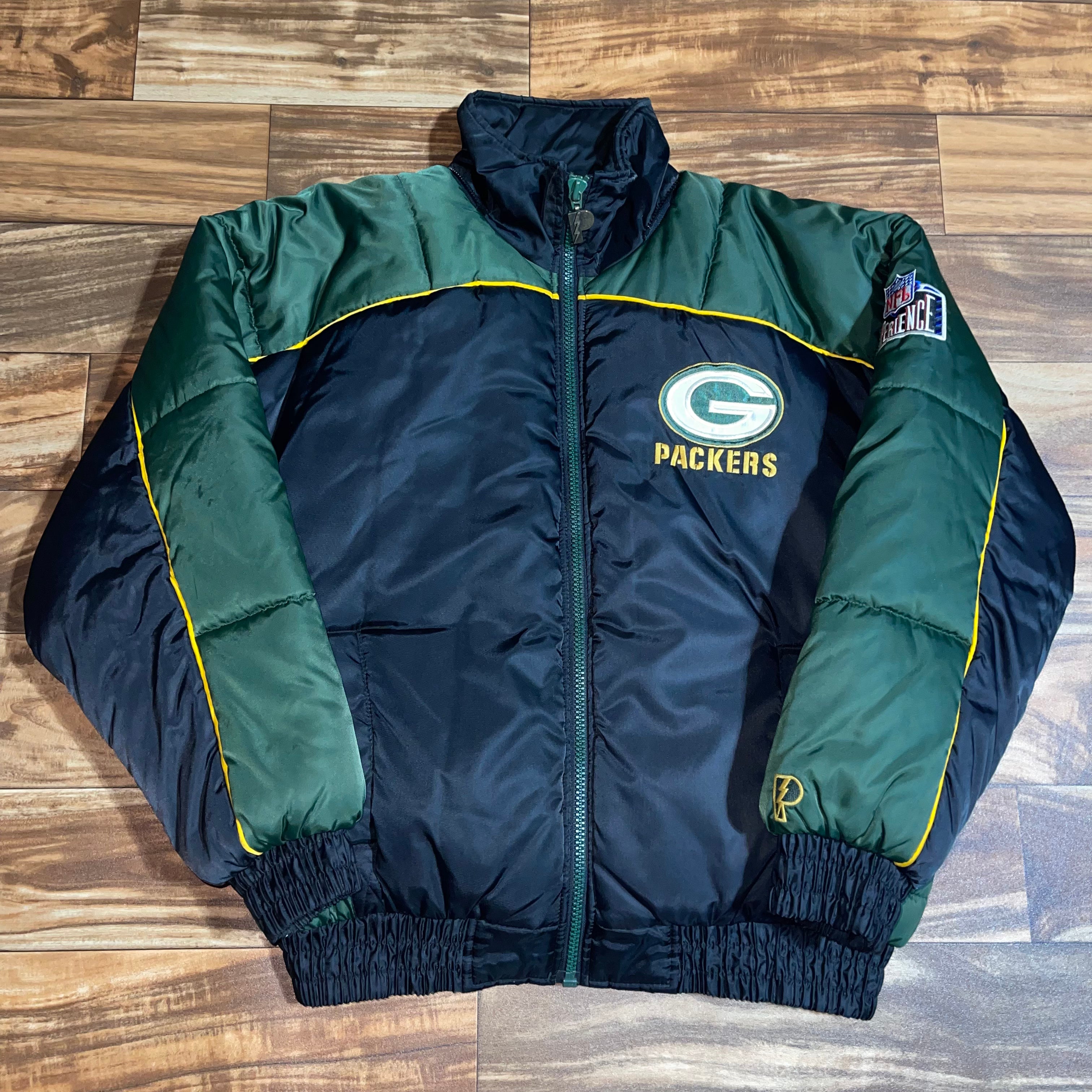 M - Vintage Green Bay Packers Pro Player Puffer Jacket – Twisted Thrift