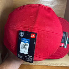 Load image into Gallery viewer, NWT Wisconsin Badgers Under Armour 5 Panel Snapback Hat