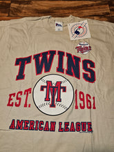 Load image into Gallery viewer, L - NEW Vintage 1998 Minnesota Twins MLB Sports Shirt