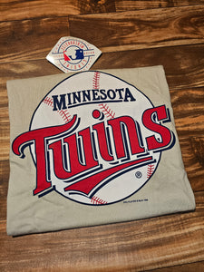 M - NEW Vintage 1998 Minnesota Twins MLB Sports Shirt