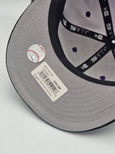 Load image into Gallery viewer, NEW Yankees WS Champions Metallica Lightning New Era Fitted Hat 7 1/2