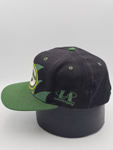 Load image into Gallery viewer, Vintage Green Bay Packers NFL 1990s Sharktooth Hat