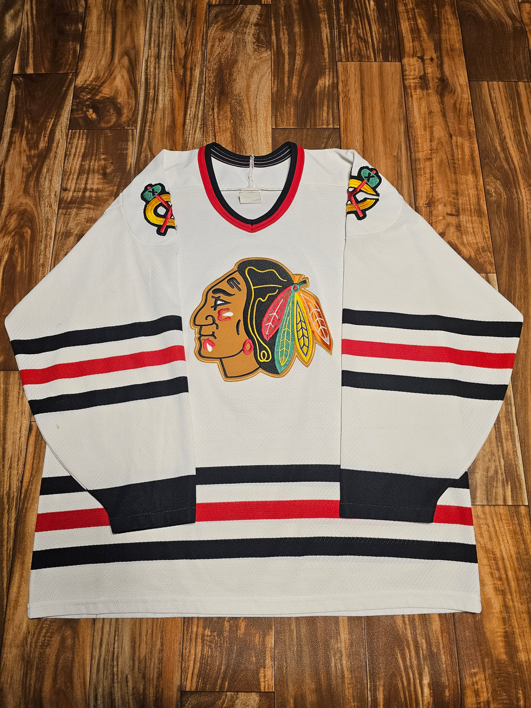 L - Vintage Chicago Blackhawks NHL CCM Jersey