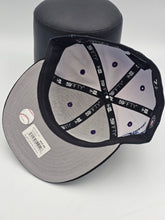 Load image into Gallery viewer, NEW Yankees WS Champions Metallica Lightning New Era Fitted Hat 7 1/2
