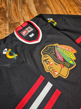Load image into Gallery viewer, L - Vintage Nike Chicago Blackhawks NHL Jersey