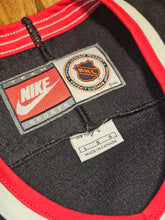 Load image into Gallery viewer, L - Vintage Nike Chicago Blackhawks NHL Jersey