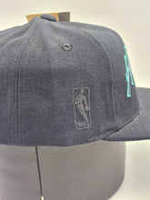 Load image into Gallery viewer, NEW Vintage Charolette Hornets NBA 1990s Sports Specialties Hat