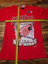 Load image into Gallery viewer, M - NEW Vintage 1998 Red Wings NHL Stanley Cup Champions Shirt