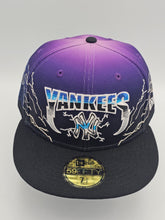 Load image into Gallery viewer, NEW Yankees WS Champions Metallica Lightning New Era Fitted Hat 7 1/2