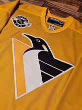 Load image into Gallery viewer, XL - Vintage Pittsburgh Penguins NHL Hockey CCM Jersey