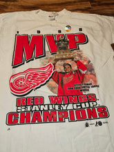 Load image into Gallery viewer, L - NEW Vintage 1998 Red Wings NHL Stanley Cup Champions Shirt