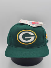 Load image into Gallery viewer, NEW Vintage Green Bay Packers NFL 1990s Sports Specialties Hat