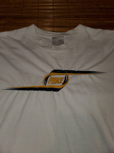 L - Nike Shirt