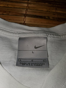 L - Nike Shirt