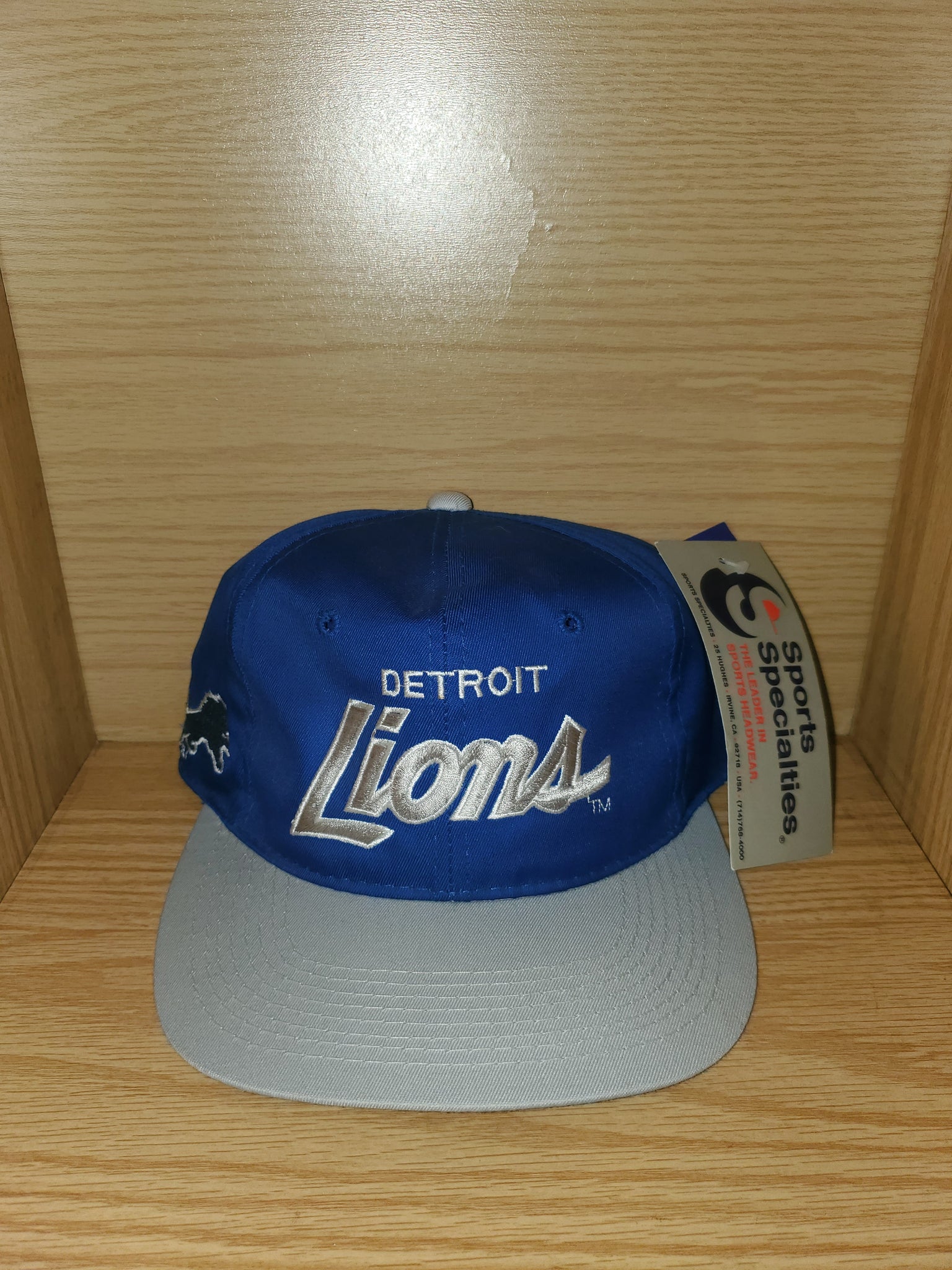 Vintage Sports Specialties NFL Detroit Lions Two Tone Script Snapback Hat