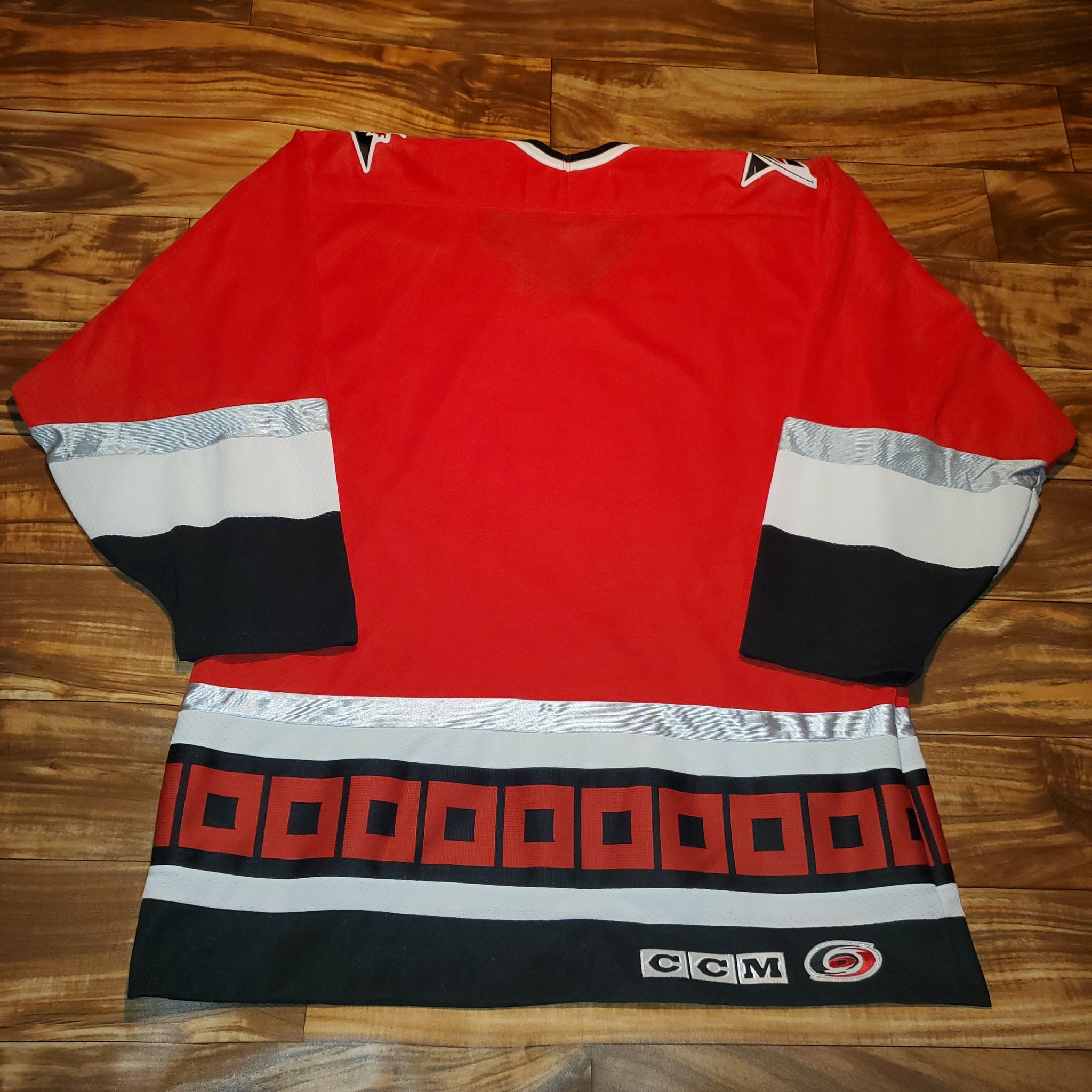 L/XL - Vintage Carolina Hurricanes Stitched Hockey Jersey – Twisted Thrift