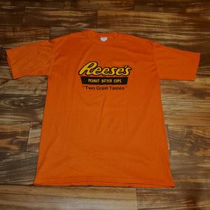 L/XL - Vintage Reeses Peanut Butter Cups Food Promo Shirt