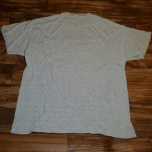 Load image into Gallery viewer, XL - Vintage Wisconsin Badgers NCAA Final Four Shirt