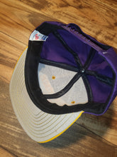 Load image into Gallery viewer, NEW Vintage Rare Anthony Carter #81 Minnesota Vikings Hat