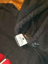 Load image into Gallery viewer, L - Vintage 2000s Nike Wisconsin Badgers Sweatshirt