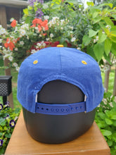 Load image into Gallery viewer, Vintage Looney Tunes Notre Dame Taz Hat