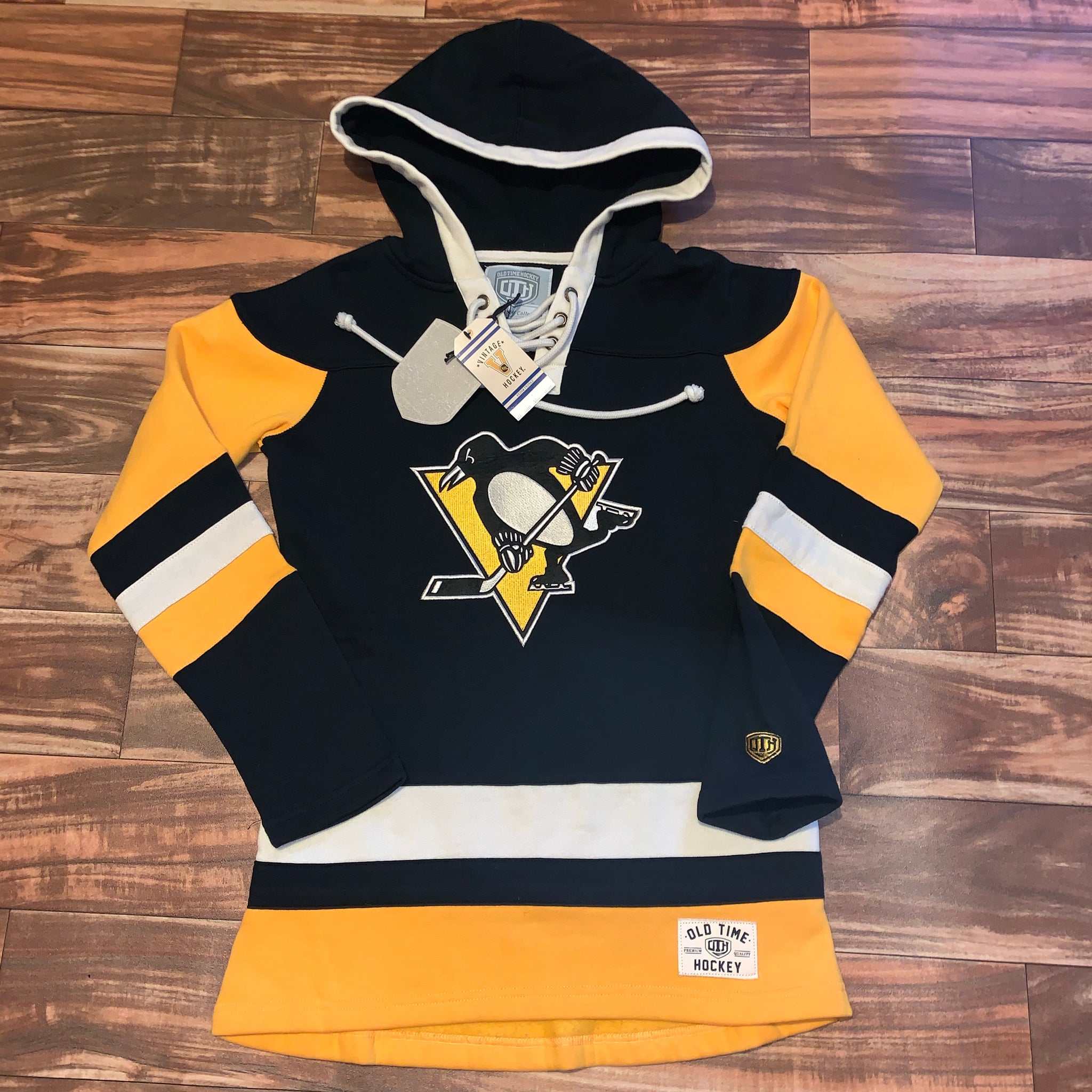 Pittsburgh Penguins Women's Jerseys - Penguins Store