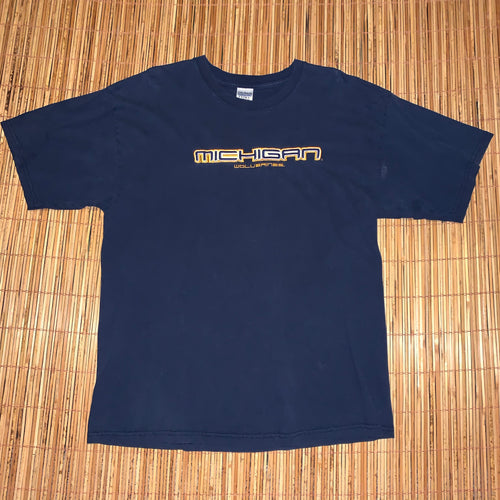 XL - Michigan Wolverines Embroidered Shirt