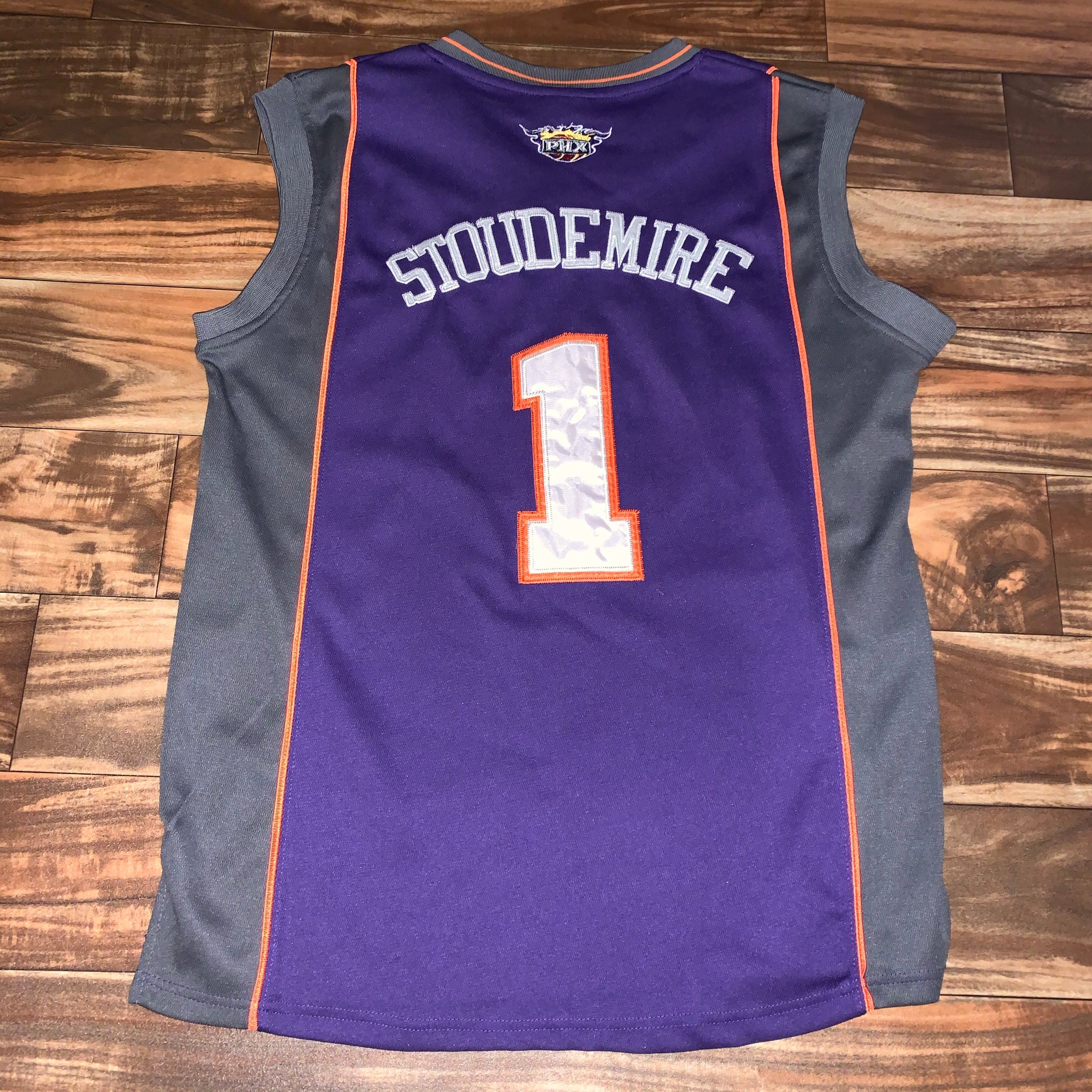 L (44) - Phoenix Suns Stitched Adidas Amare Stoudemire Jersey – Twisted  Thrift