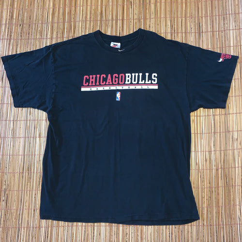 XL(See Measurements) - Vintage 90s Nike Chicago Bulls Shirt