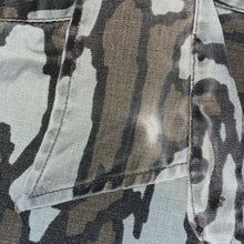 Load image into Gallery viewer, L/XL - Vintage Duck Bay Camo Button Shirt