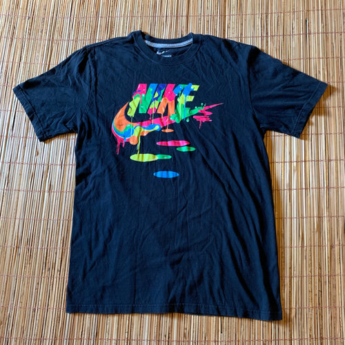 L - Nike Paint Rainbow Drip Shirt