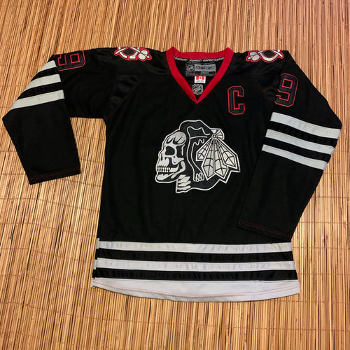 L - RARE Chicago Blackhawks Skull Captain Jersey