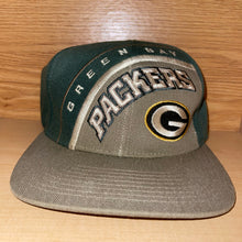 Load image into Gallery viewer, Vintage Green Bay Packers Lee Sport Snapback Hat