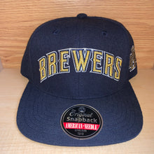 Load image into Gallery viewer, Vintage Style Milwaukee Brewers Hat